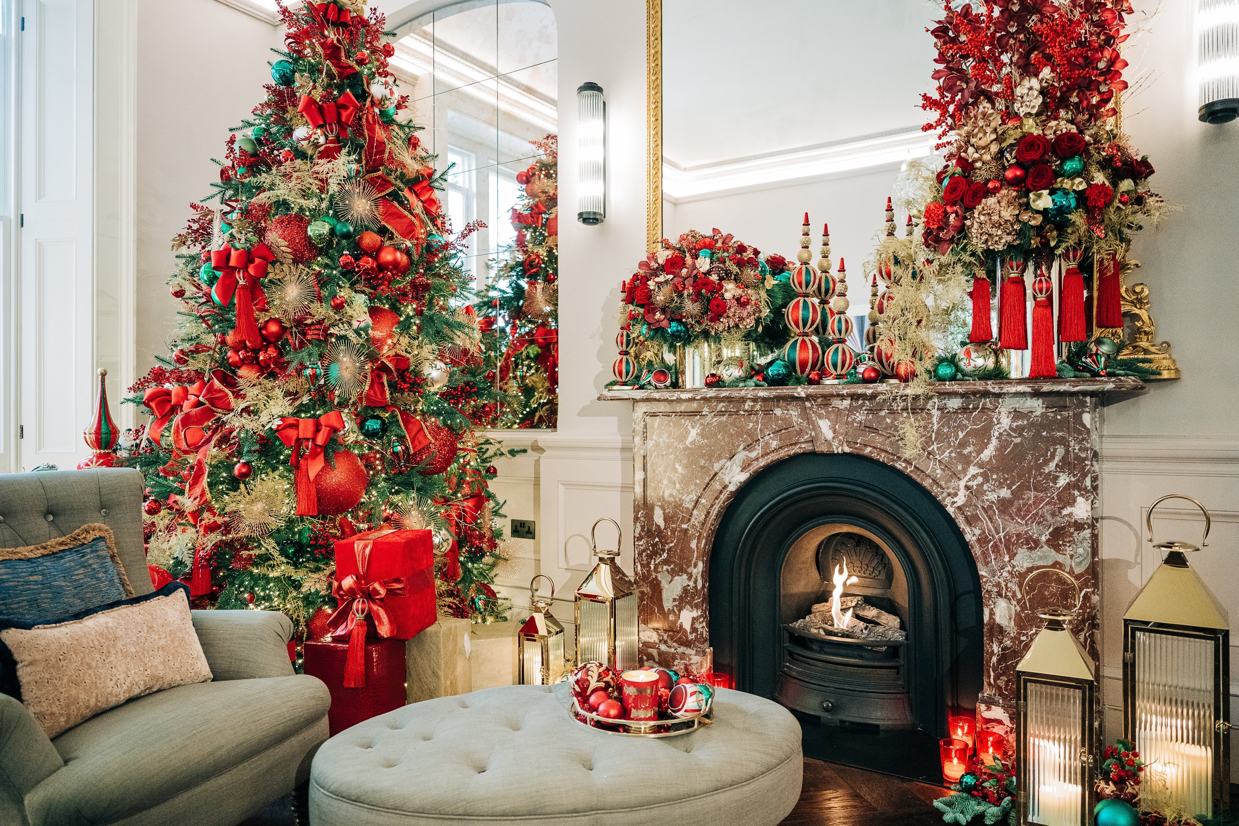 Merry & Bright – The Signature Christmas Collection by Neill