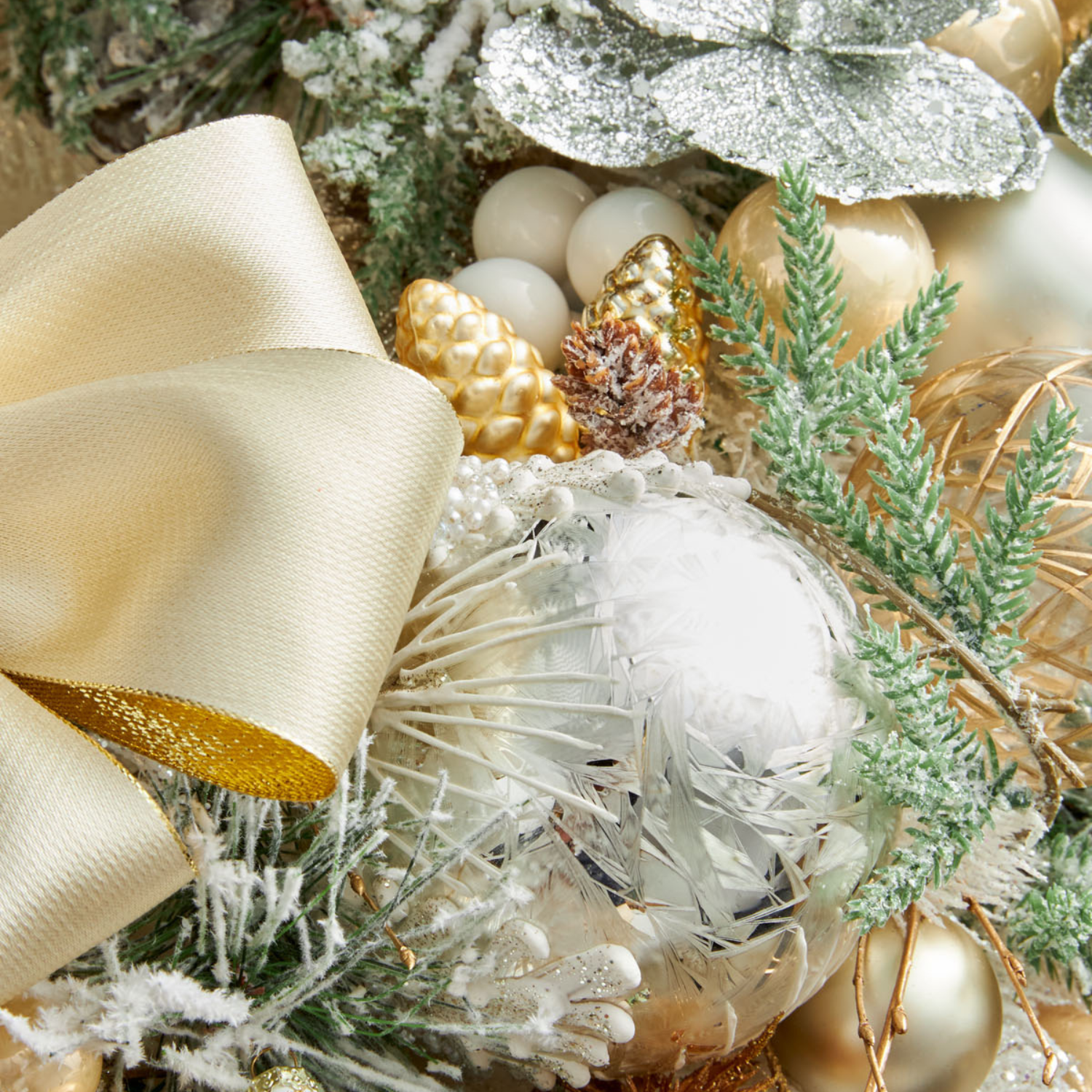 Winter Wonderland' Wreath – Neill Strain Floral Couture